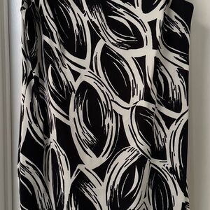 AGB Black and White Abstract Print Dress